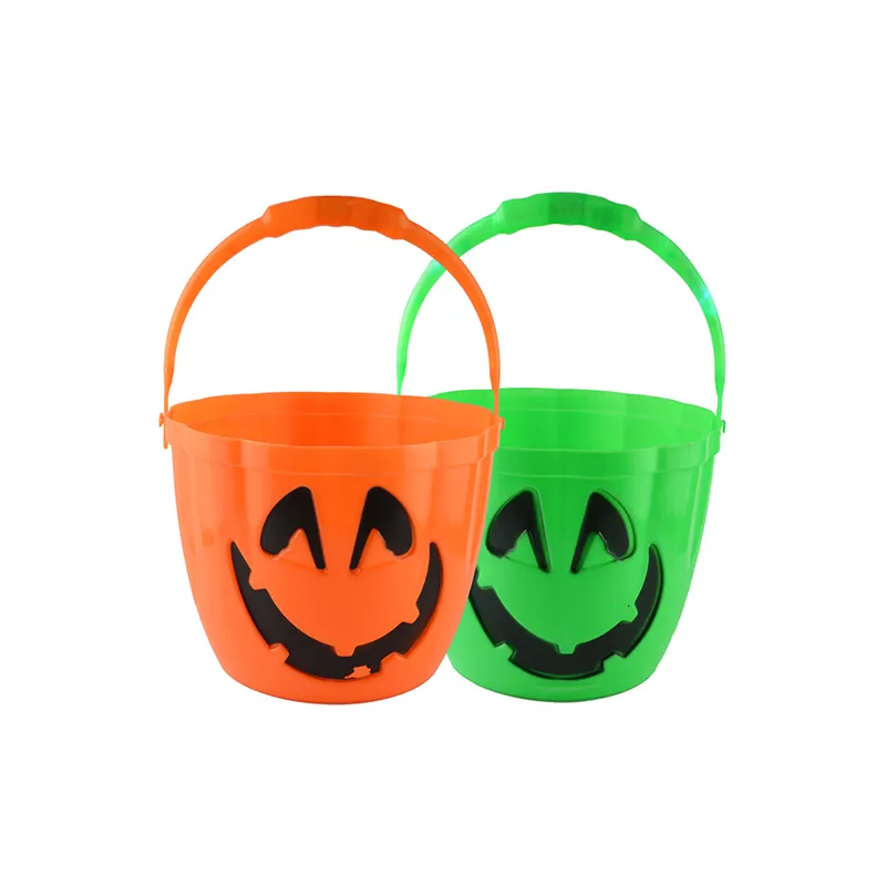 Decorazioni di Halloween: arredamento per interni ed esterni