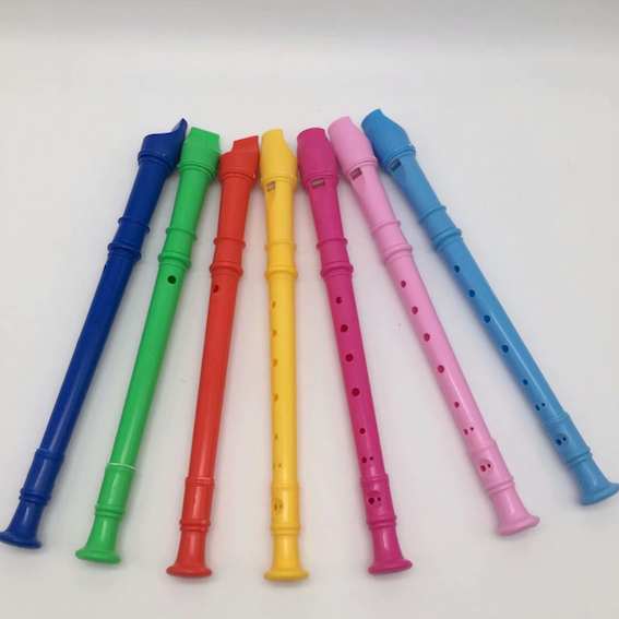 Clarinetto a colori clarinetto in plastica per bambini, studenti della prima educazione che insegnano strumenti musicali