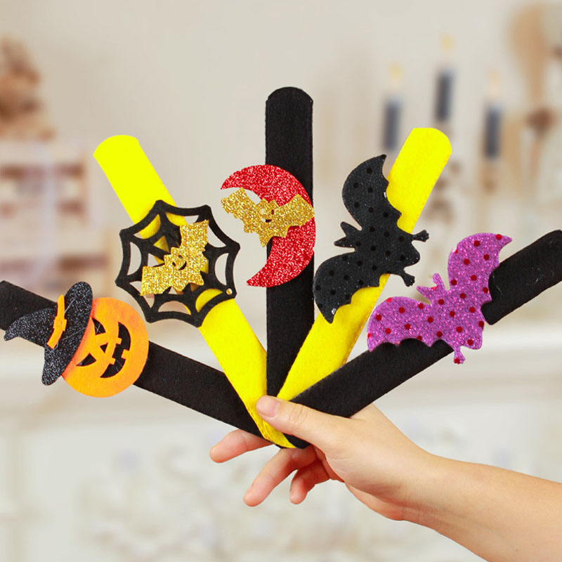 Divertenti braccialetti di schiaffo di Halloween