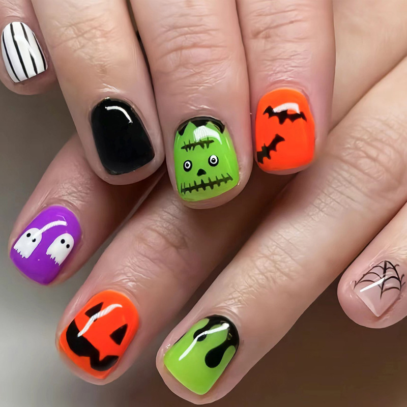 Halween Bats & Spider Web False Nails
