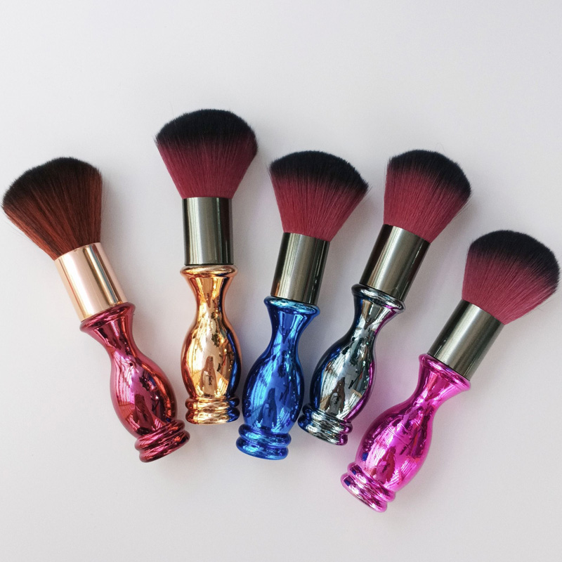 Nuovo pennello blush di design